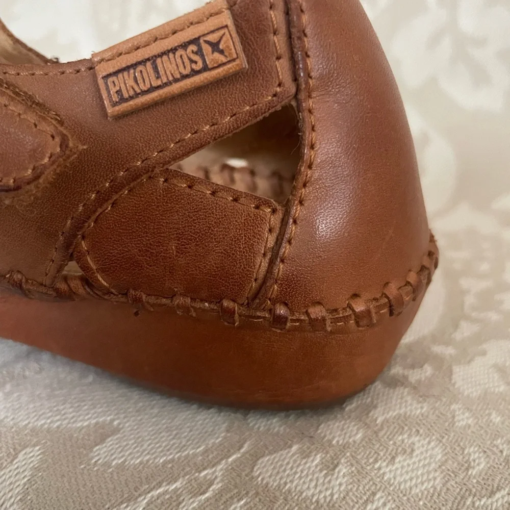 PIKOLINOS Brown Flats with Cutout Design - Picture 6 of 6